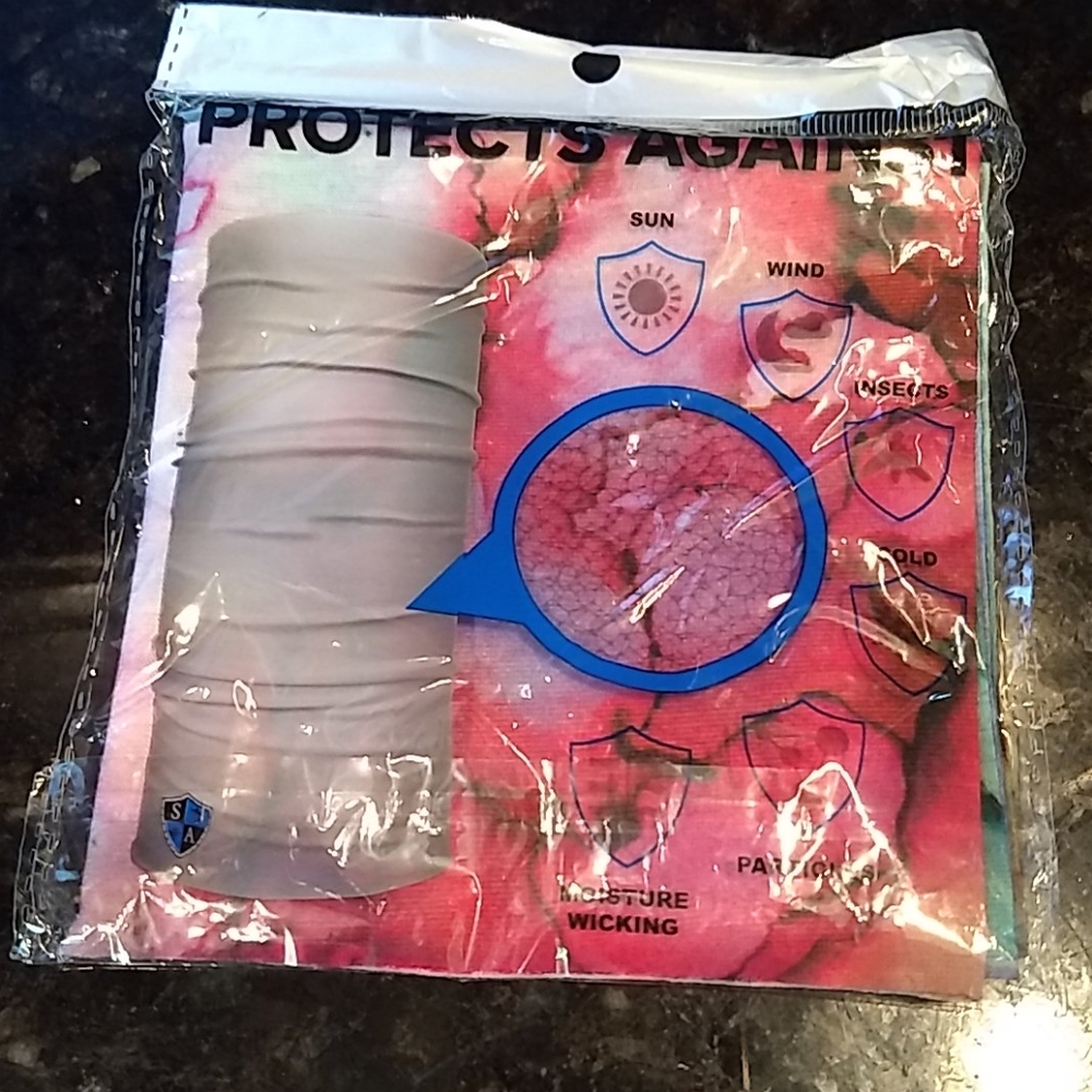 NWT SA Co. Neck Gaiter